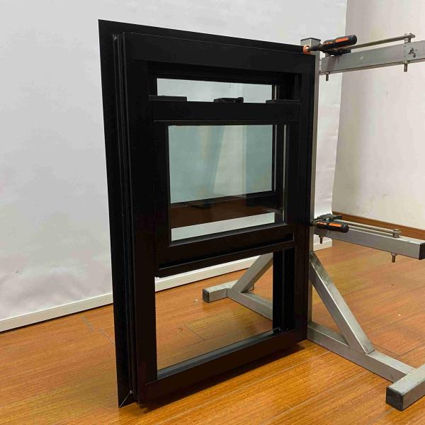 Black Customizable Aluminium Hung Windows Waterproof Aluminium Glazed Windows