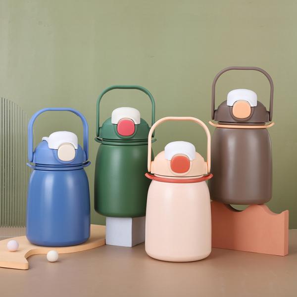 Cartoon Design 800ml Big Belly Cup Insulated Kid Cute Vacuum Flasks Thermos With Straw