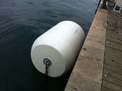 Colorful Pneumatic Rubber Boat Fenders Customized Inflatable Fenders For Boats