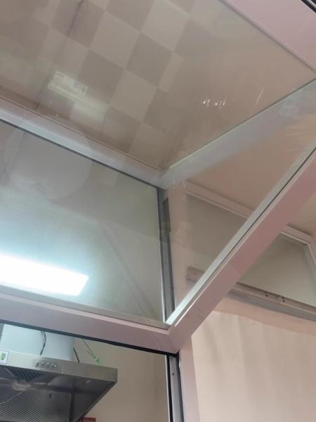DERCHI Bifold Windows with Low-E Glass and Triple Insulated Glass for Heat Insulation in Residential House