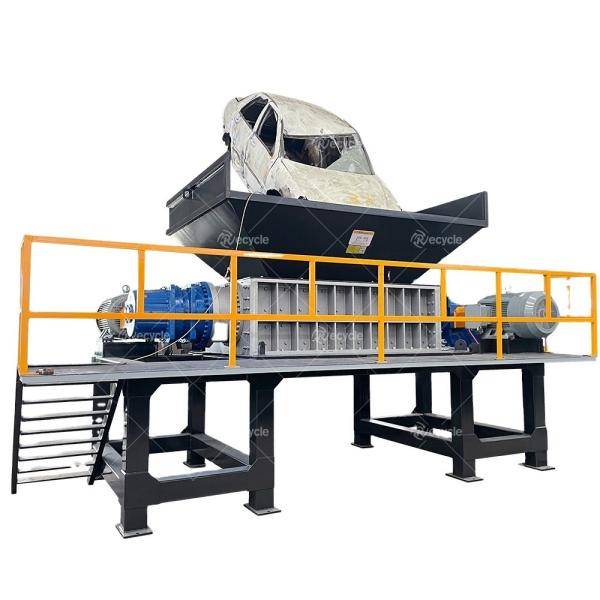 Customized Metal Plastic Tyre Shredder for Client's Requirements and Wood Pallet