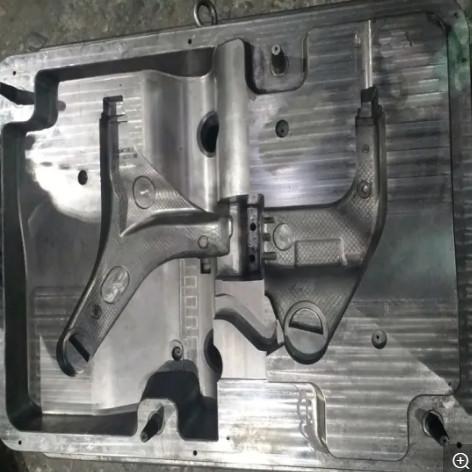 Low Pressure Aluminium Metal Casting Tools Automatic Demoulding