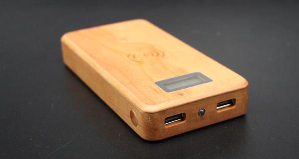 Samsung & iPhone Wooden Qi Power Bank , Mobile Phone 12000mAh Wireless Charging Bank