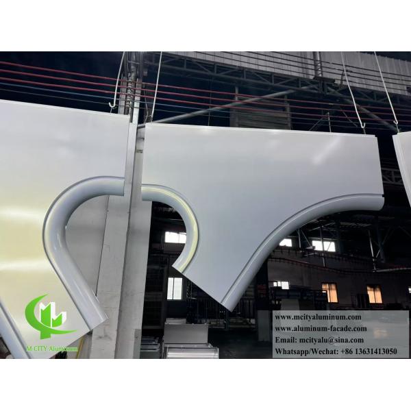 Façades métalliques à double courbe en aluminium massif hyperbolique