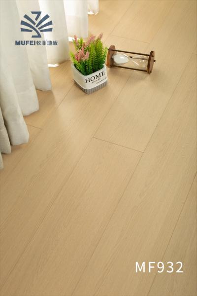 Multi-layer solid wood composite floor aluminum trioxide decorative paper wear-resistant surface