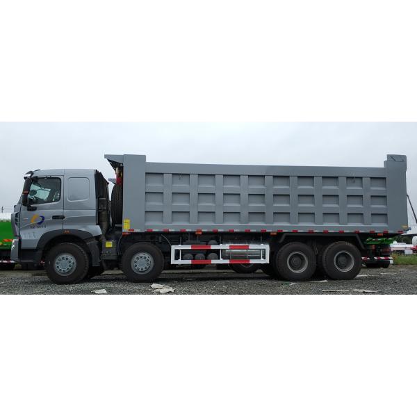 Sinotruck Howo 8x4 Tipper Truck Left Hand Driving With Good Condition