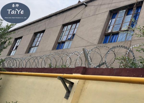 Strong Concertina Blade Wire Fencing Strong Security Razor Wire Anti Blocking