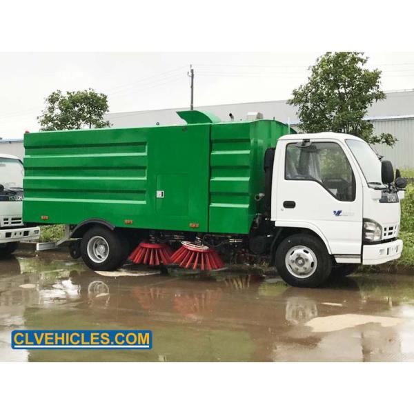 ISUZU N Series Truck Road Sweeper 2500L Water Tank And 5000L Garbage Tank