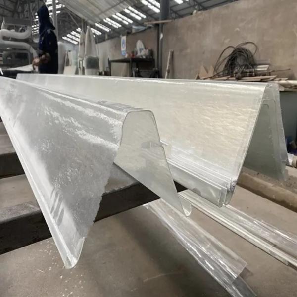 Сточные канавы дождя плоской крыши настилая крышу сточной канавы дождя PVC аксессуаров пластмасса просвечивающей синтетическая