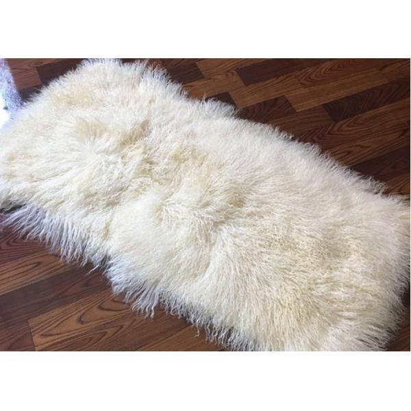 Ход овчины цвета вина небольшой, шубнины меха овечки длинных волос Виндпрооф тибетские