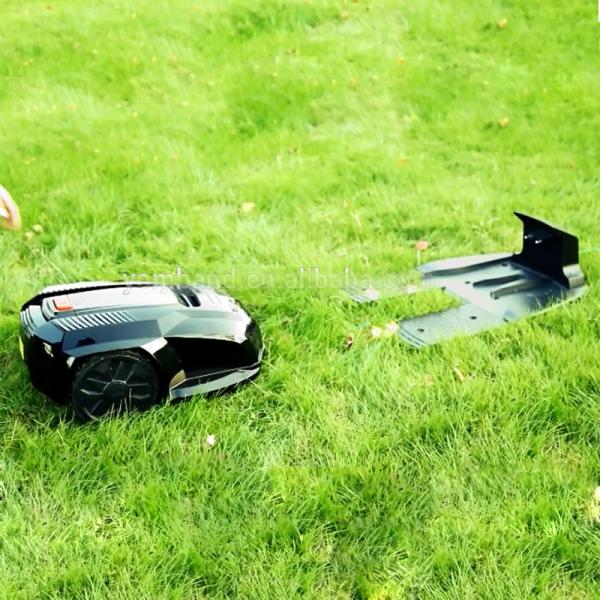 Auto Recharge Autonomous Lawn Mower Rain Sensor With 7AH Lithium Battery