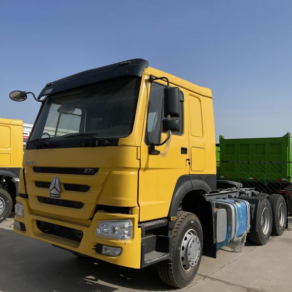 351-450hp Howo Sinotruk Tractor Truck 8L 6x4 10 Tires With Automatic Air Conditioner
