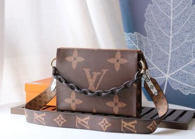 M47547 Wash Bag Monogram Carvas And Genunie Leather Luxury Chain Bag Make Up Cross-Body Bag