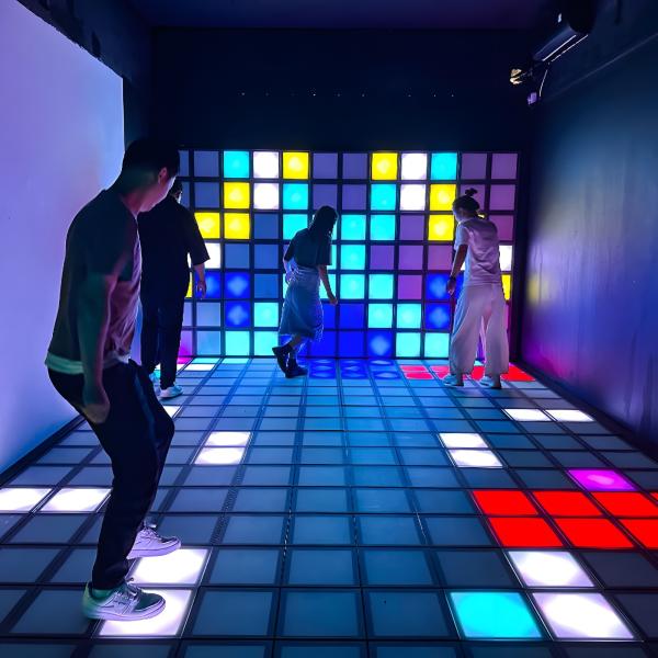 Active Floor Game Room Super Grid 30x30cm Interactive Led Gaming Light Tiles