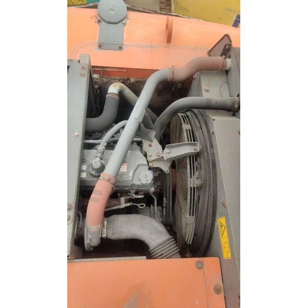 Second-hand Hitachi 330-3 excavator in excellent condition and low price