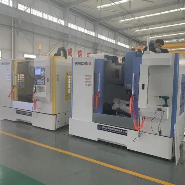 VMC1580 CNC Centro de Mecânica Vertical 3 eixos Ferramenta de moagem de metal Torno
