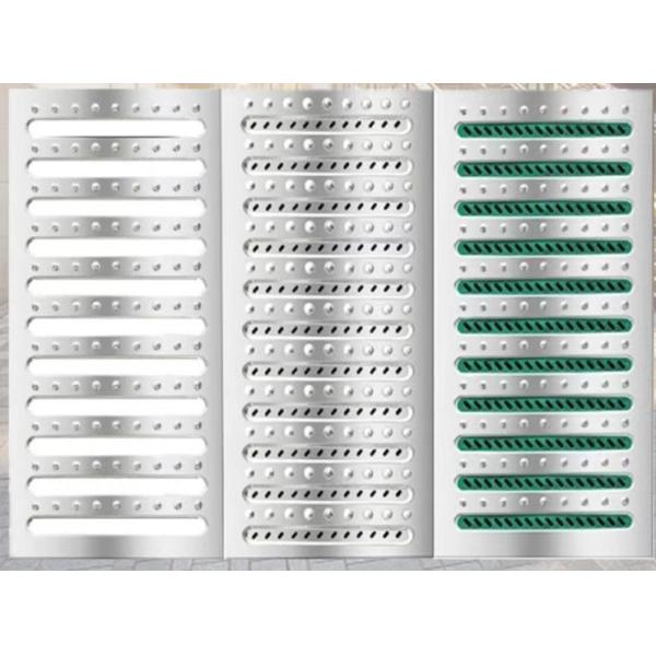 Сток подъездной дороги канала нержавеющей стали покрывает сточную канаву дренажа дождевой воды решеток на открытом воздухе