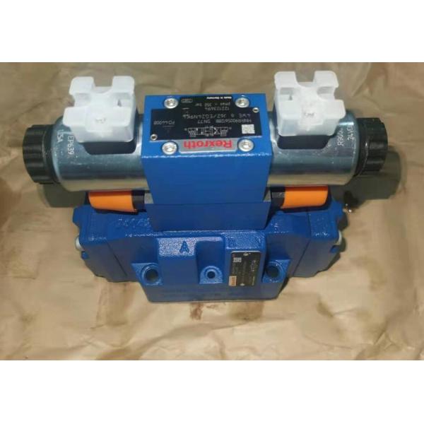 R900923852 4WEH16J70/6EG24N9ES2K4 4WEH16J7X/6EG24N9ES2K4 Rexroth Pilot Operated Directional Spool Valve