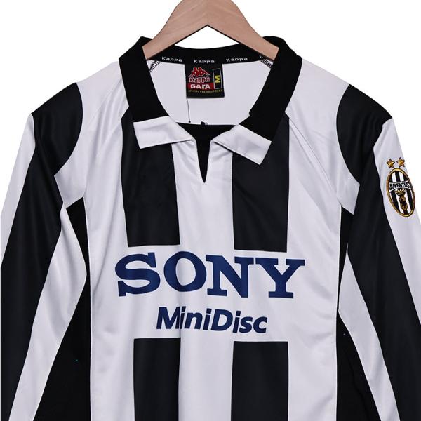 La Juventus 1997 Retro Long Sleeve Fan Home Edition Jersey de football rend hommage aux champions de la Ligue des champions