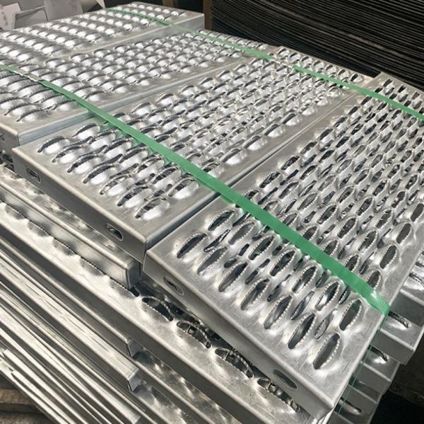 Grille à poignée galvanisée en acier diamanté pour chemins de marche industriels