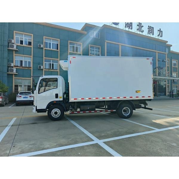 SINOTRUK Refrigeration Unit Truck 4x2 5ton Euro 3 SCS5043XLC