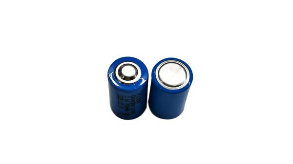 ER14250M 3.6V 750mAh リチウムチオニルクロリド電池 - 極限環境向け