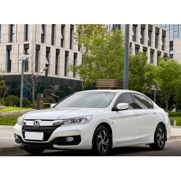 2023 2024 High Performance 5 Seater Luxury Sedan Used Honda Accord Petrol Car