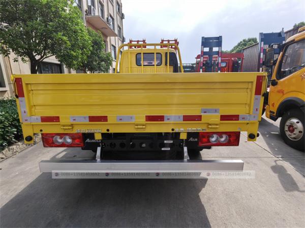 Factory Sale New Famous Brand Box 4200mm Payloading 3000kg Double Cab Cabin Van Cargo Truck