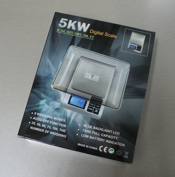 Kitchen scale with capacity 2kg and 3kg