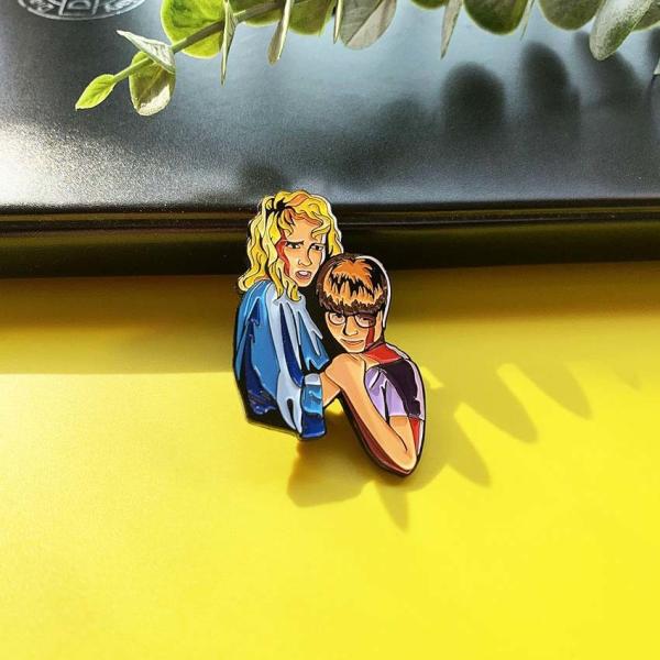 Fábrica de alfileres de alta calidad Diseño personalizado de su propio alfiler de metal esmaltado suave y duro Pin de solapa Equipado con embrague de mariposa