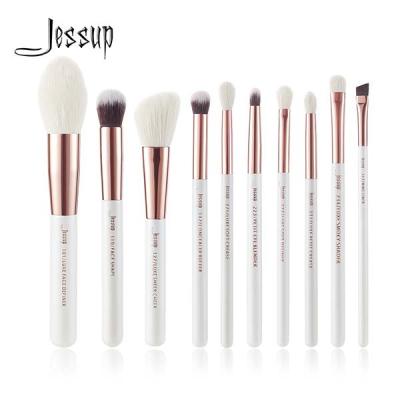 Portable Fluffy Wood Handle Makeup Brushes Eco friendly soft Firm Hair