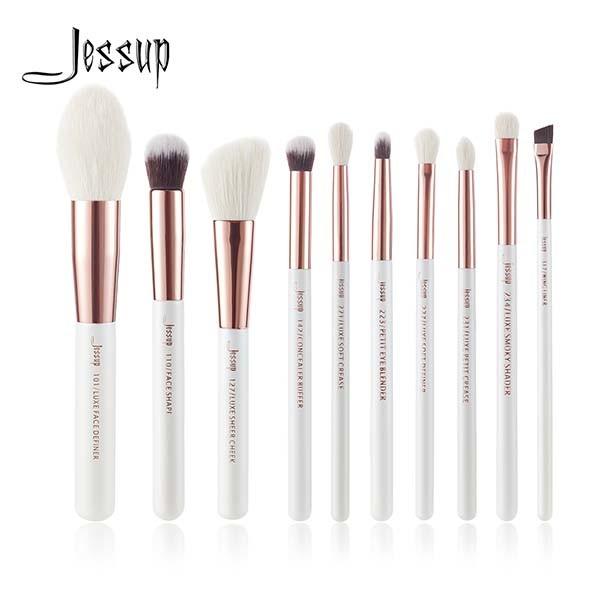Portable Fluffy Wood Handle Makeup Brushes Eco friendly soft Firm Hair