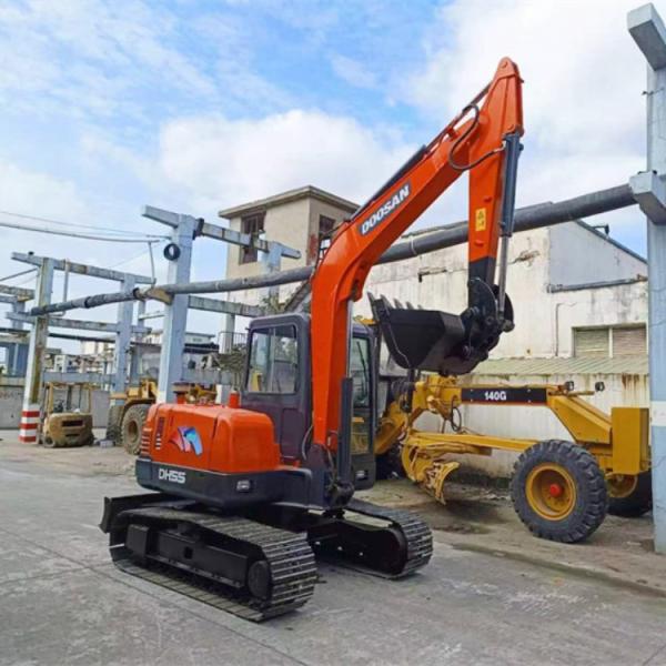 Doosan DH 55 5 Ton Smail Send Hand Excavator from Korea 2020 Model with 2001 Working Hours