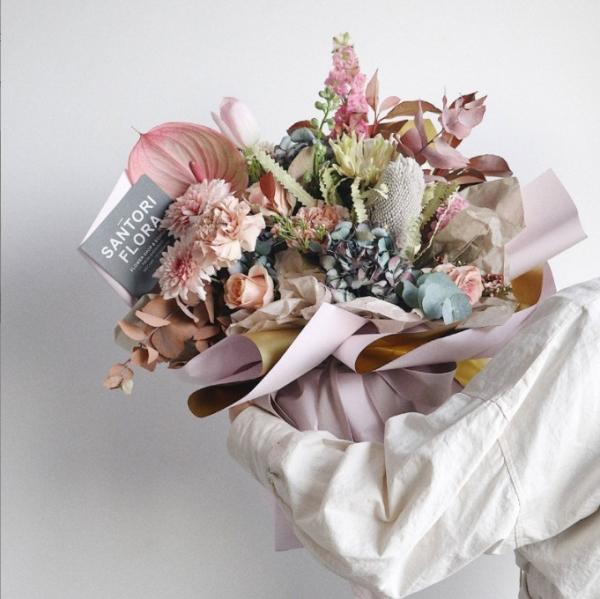 Plastic Florist Wrapping Bouquet Packing Paper Valentine's Day Dual-Color Film Waterproof Gold Paper for Flower Packaging