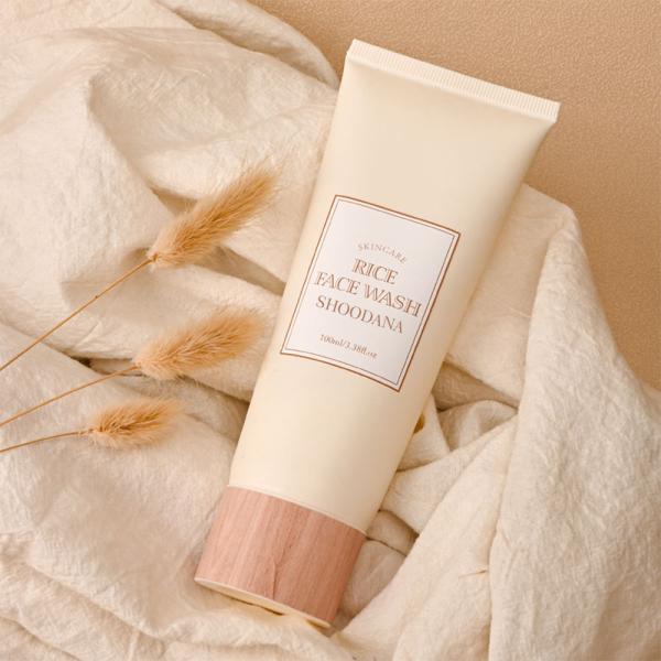 Nettoyant Visage Éclaircissant au Riz pour Soin de la Peau - Blanchissant et Illuminant