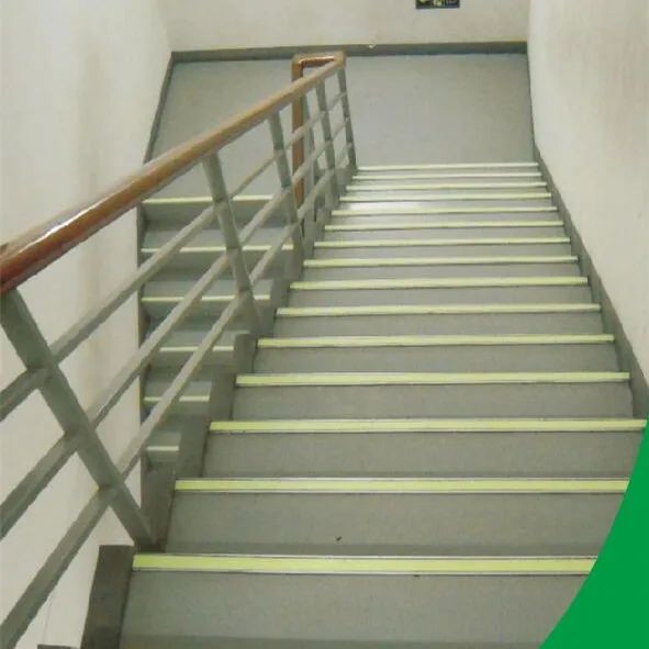 Знак безопасности Лестничный носовой столб Алюминиевые отражающие ленты