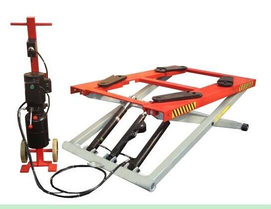 Hydraulic Portable Scissor Car Lifts 2700kg Small Mobile Scissor Auto Lift
