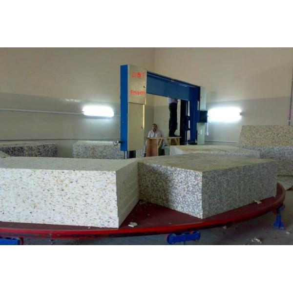 A máquina de corte circular redonda Digital da espuma do plutônio, circunda o cortador horizontal