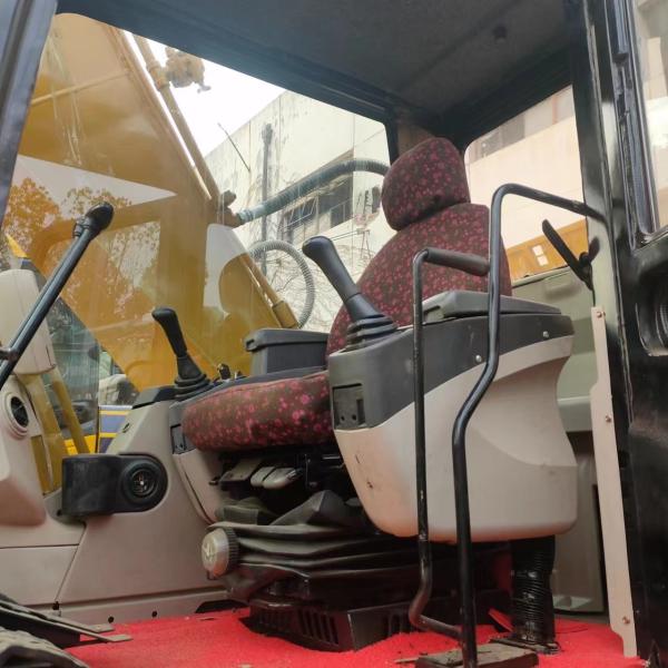 Used Excavator CAT 320CL Earthmoving Mini Excavator with 0.8m3 Bucket Capacity