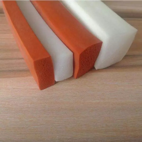 Silicone Sheet Extrusion Line 150 rpm Screw Speed