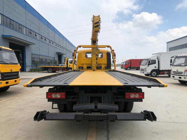 Flatbed 5 Ton Truck Mounted Crane Dongfeng Hydraulic Telescopic Boom Crane