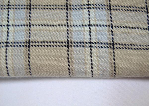 Comfortable 100 Polyester Fabric / Yarn Dyed Plaid Fabric For Garments