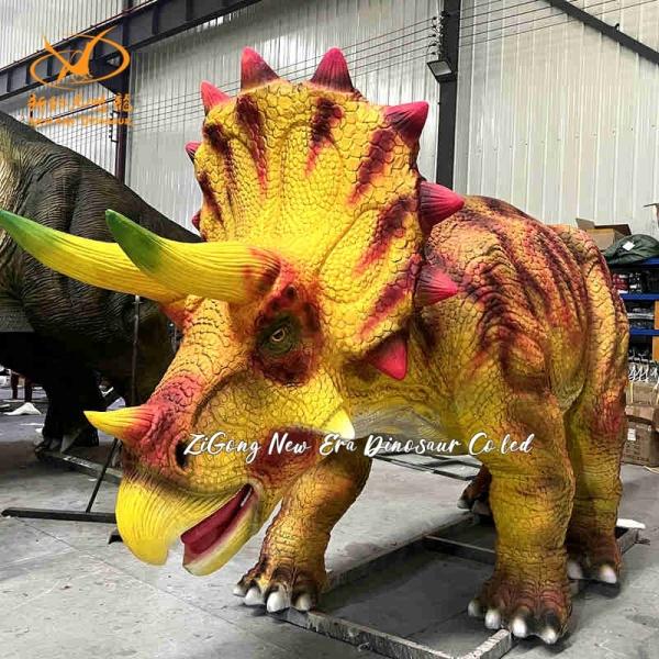 Customized Color Animatronic Triceratops Electric Dinosaur With Infrared Sensor Control