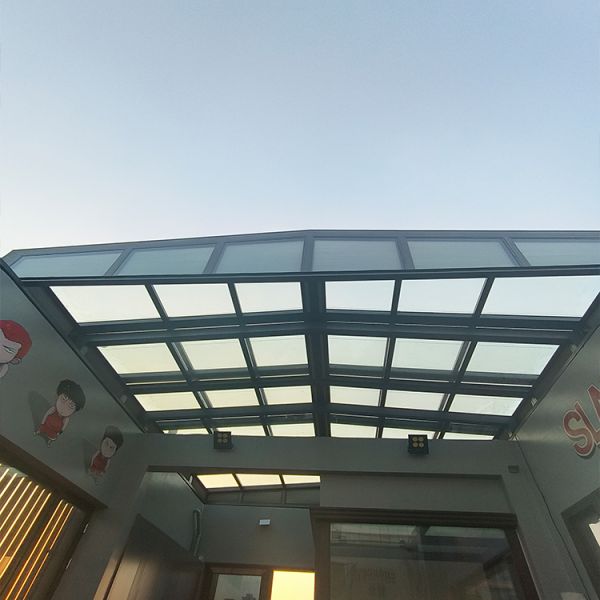 Preassembled Aluminum Sunrooms Glass Houses Retractable Winter Garden Shaped Roof Foldable Sliding Sunroom Terras Villas Hotels