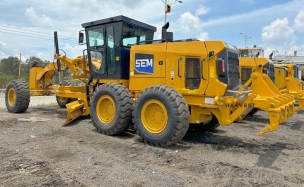 SEM 922F Motor Grader 162кВт с 4279мм лезвием