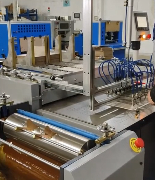 Semi Auto Casing Machine With Simultaneous Two-Side Covering For Hardcover Books And Folders