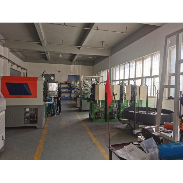 машина весны CNC 4mm свертываясь спиралью, пружина сжатия делая машину