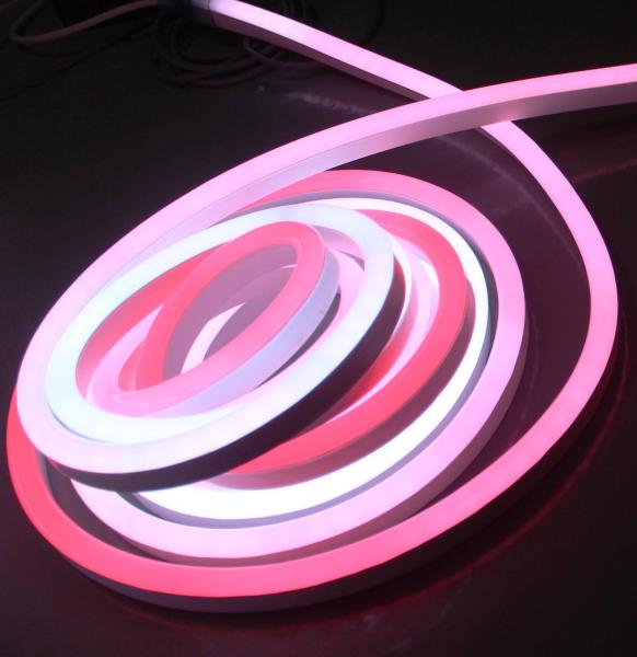 un contrôleur DMX à câble numérique dynamique à LED pixel flex neon