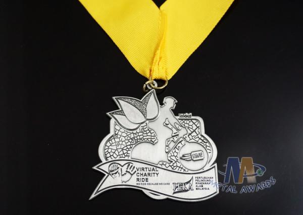Riding Sports Logo Custom Cycling Medals , Bespoke Custom Event Medals