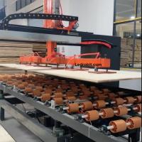 Carregamento automático de placas de madeira